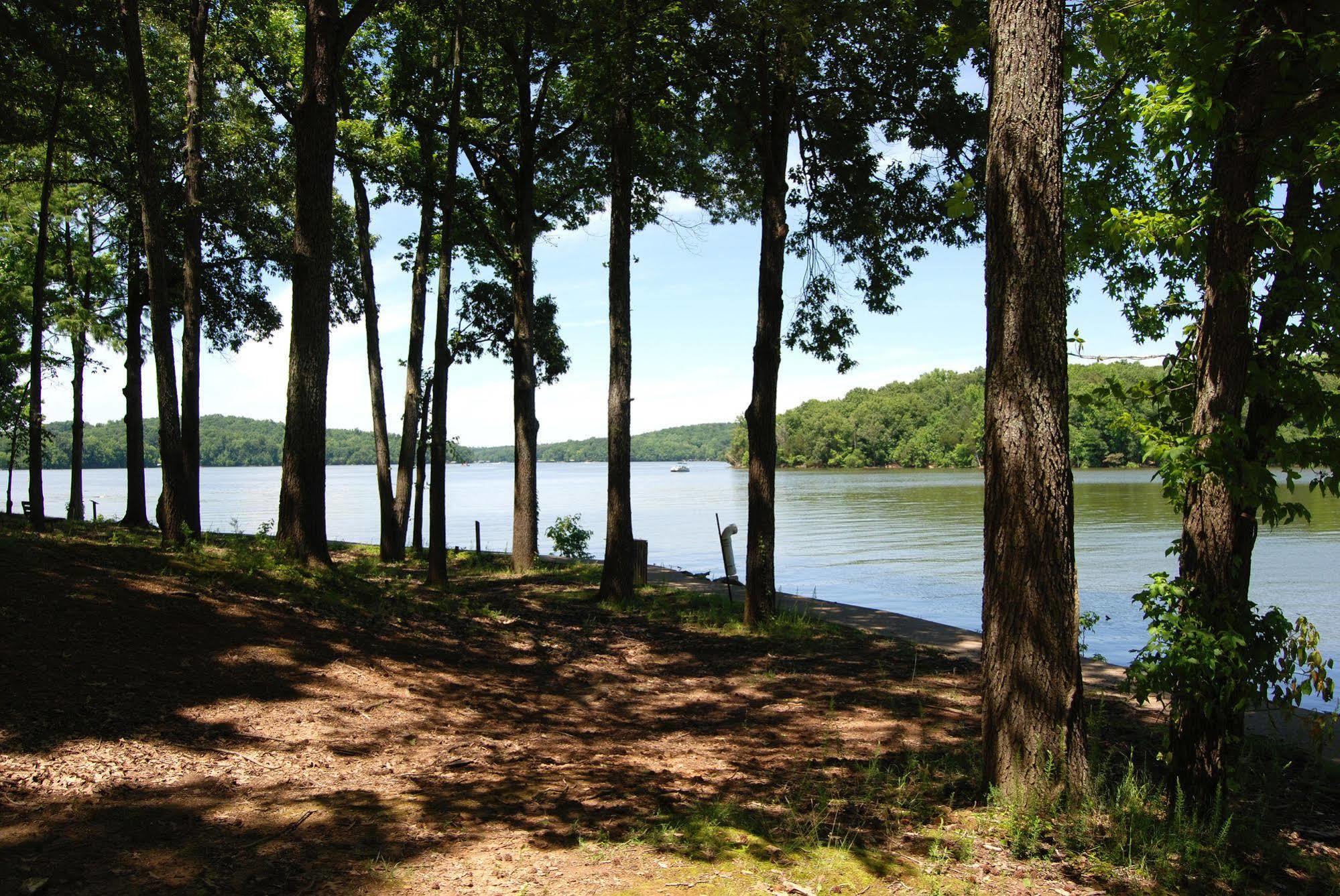 Lake Barkley State Resort Canton Exterior photo